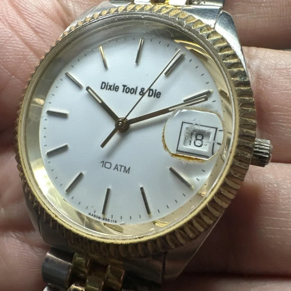 Working Vtg Dixie Tool & Die Quartz Watch‎ 10 ATM Two Tone Date Mens Watch 35mm